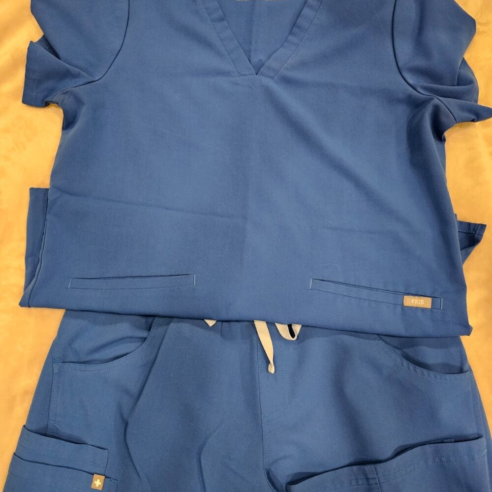FIGS Scub Set